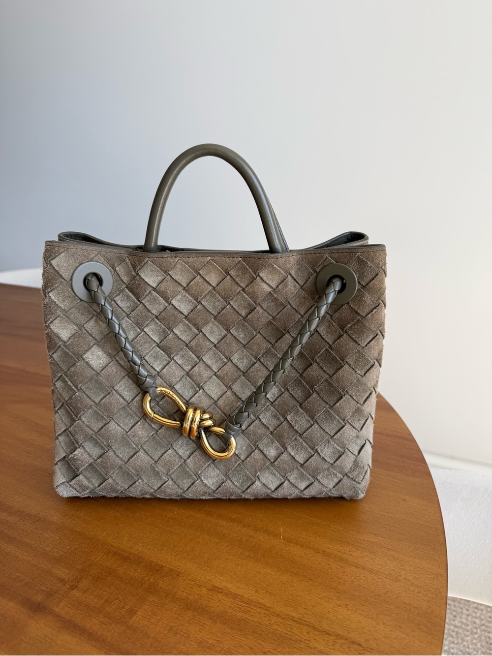 Bottega Veneta Andiamo Intrecciato Suede